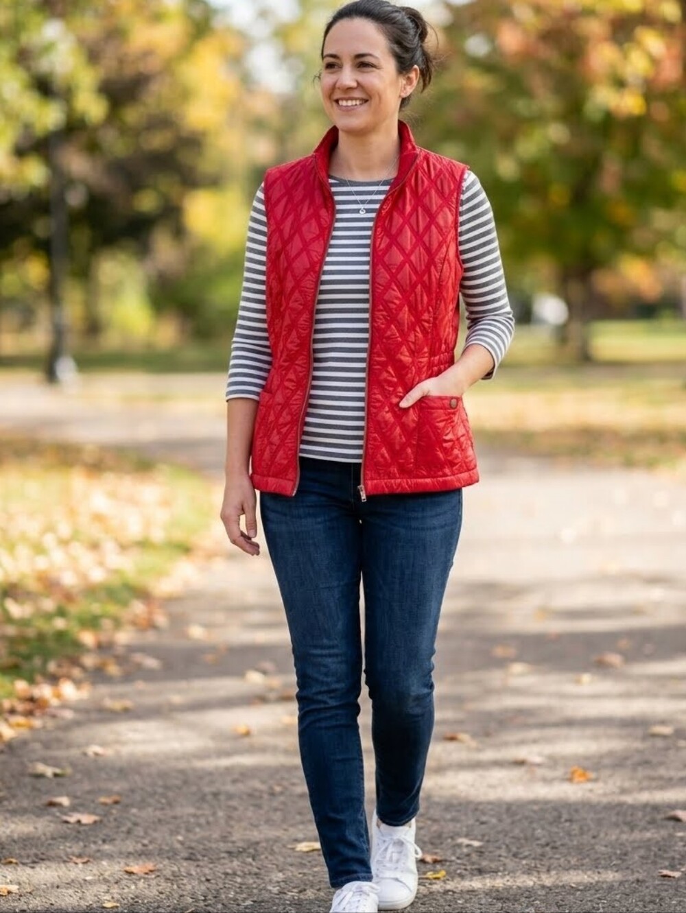 Chico's Zenergy Quilted Vest Red Size 1 / Medium Zip Pockets